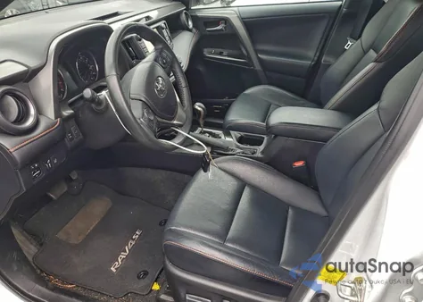 2017 Toyota Rav4 Se z USA, uszkodzony, nr VIN 2T3JFREV5HW690346